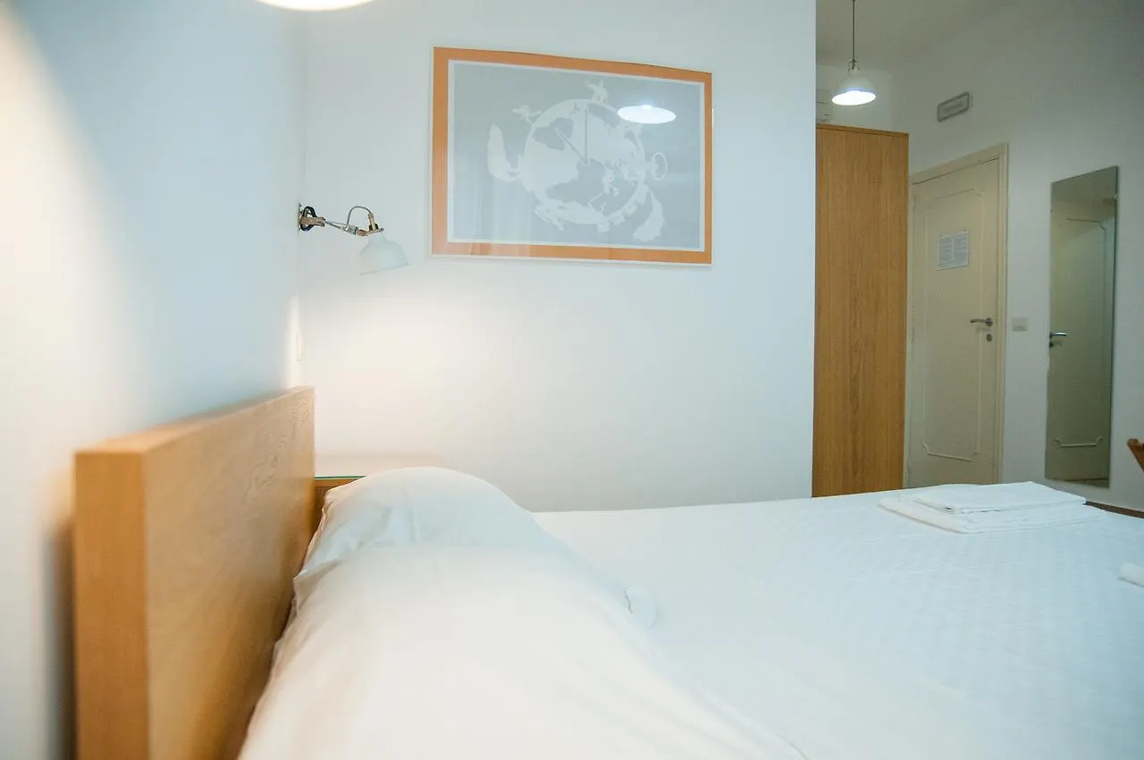 Mediterraneo Guesthouse Джардини-Наксос